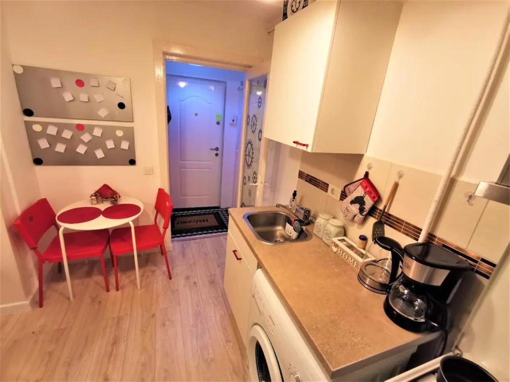 부쿠레슈티 Luxury Piata Universitate Old Town 아파트 외부 사진